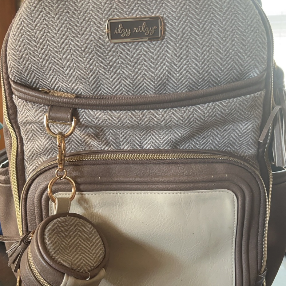 Itzy Ritzy Boss Diaper Bag